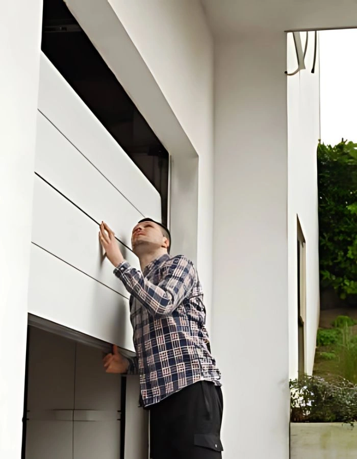 Garage Door Installations & Repair